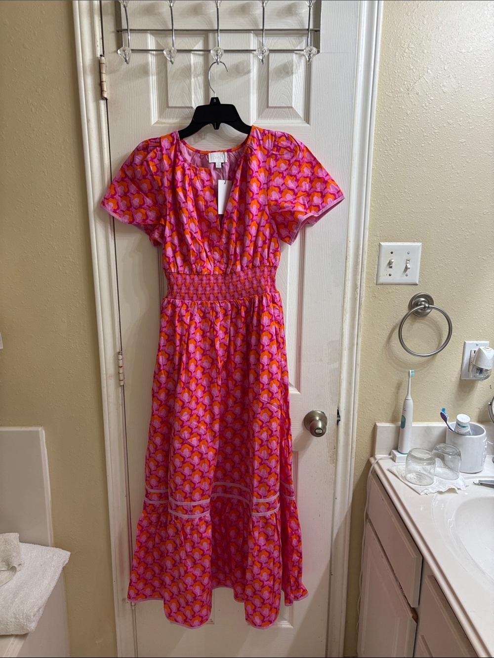 Sugarlips Pink and Orange Floral Print Dress. 100% cotton & fully lined. NWT